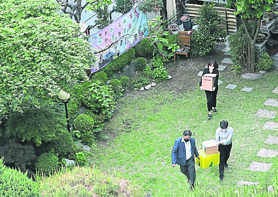 涉挪用公款安老院長自殺死